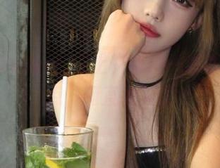 在www.17上，随便一划就直达重点，简直太爽了