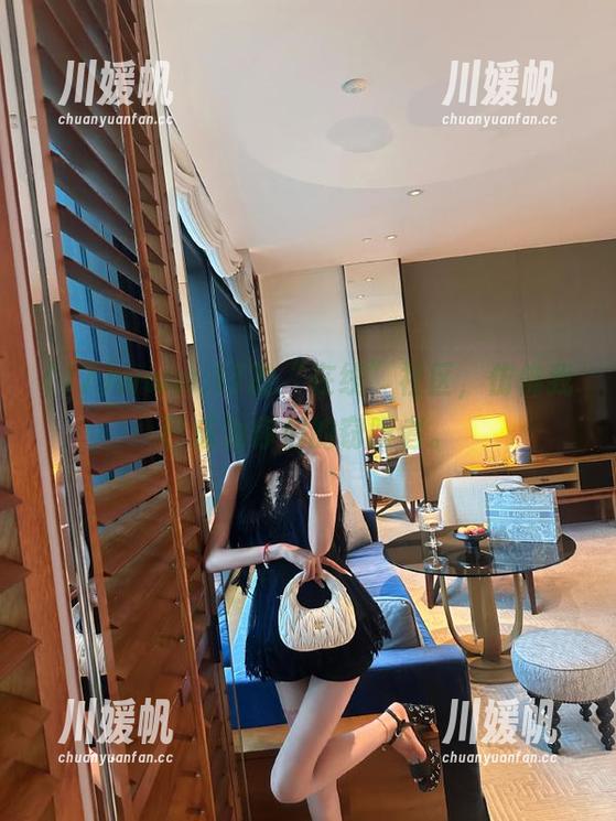 www.17的“在线”社区，仿佛我已成为你们的窃听者。