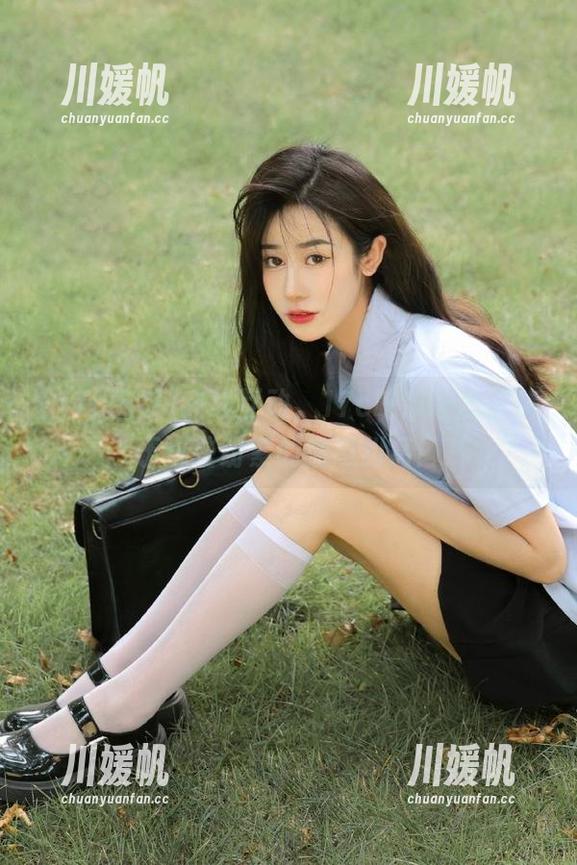 在线互动，17c吃瓜让我沉迷于这些纷繁的情感纠葛！