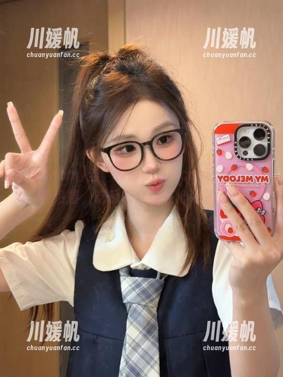 当“www.51.com”遇上最新热搜，吃瓜群众都在心中暗爽。