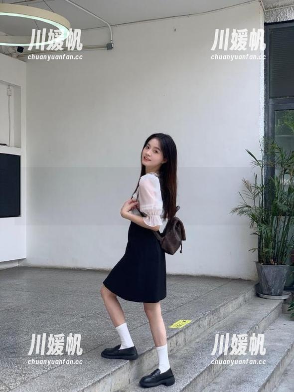 51吃瓜中心发布今日八卦，让我脑子里回响着“唔，这不是…”