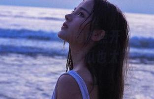 吃到撑的同时点开“91黑料”链接，阿姨呀，这瓜也太密了吧。