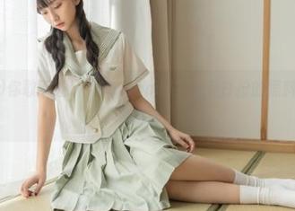 你敢下载hl155.ccm吗？乔装打扮的黑料动漫在等你征服！