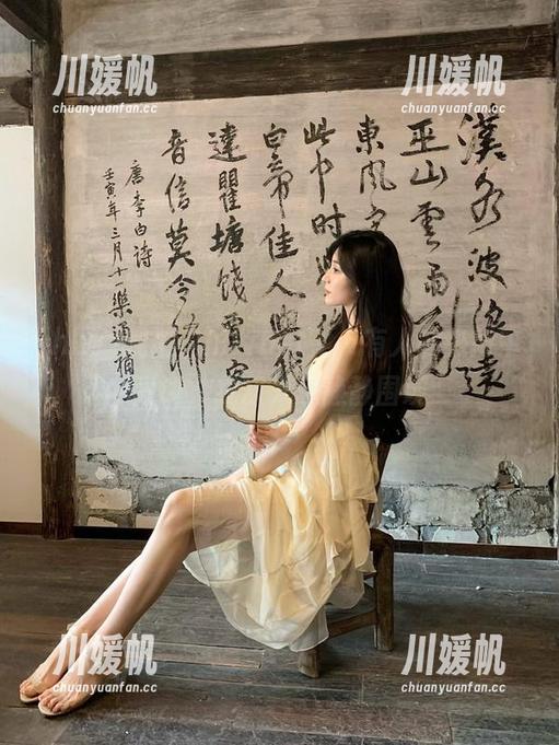 观看“hlwbet”，有人在热闹中尖叫，我却只想静静围观