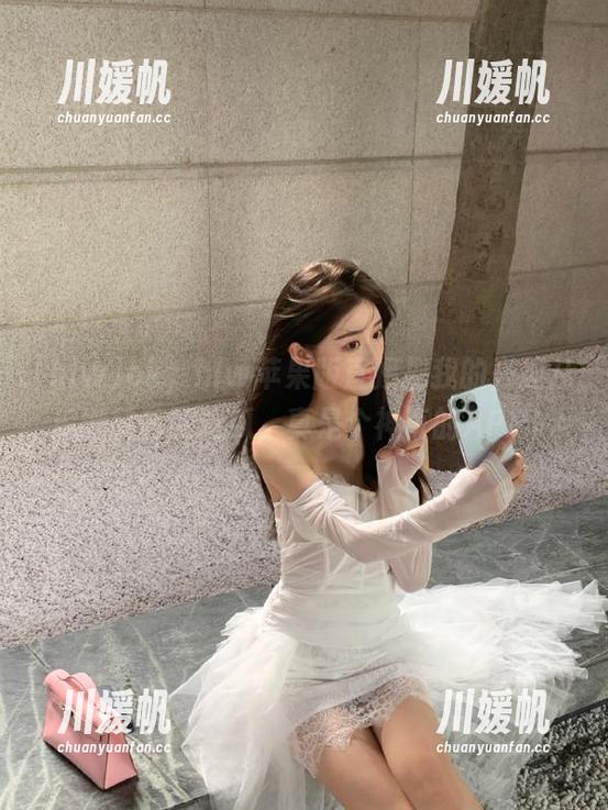 ok，hlw苹果版直接把我的兴趣从追剧转移到吃瓜，真是个神奇的APP！
