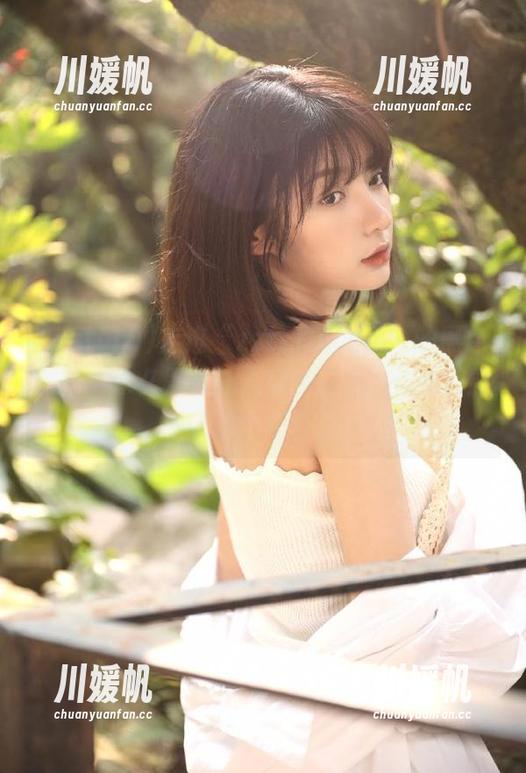 走进“zztt10.ccm”的黑色时刻，永久黑料让人穿越时空，仿佛回到了那个年夏。