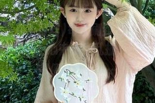 每次刷到zztt黑料不打烊51的app，心中小鹿乱撞，明知不该看却停不下来……