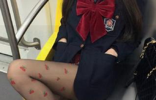 在线等剧情反转，heiliao不打烊的夜晚，真的太适合追剧了。