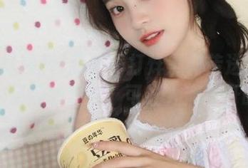 我在不打烊黑料传送门撞见了一场瓜的狂欢，可让人挪不开眼了