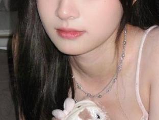 视频里娜娜的神情变化，五一吃瓜仿佛在和我耳语！