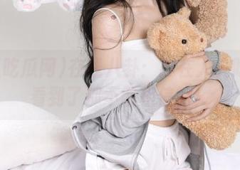 在线八卦：我在人人吃瓜网看到了都不敢相信的！