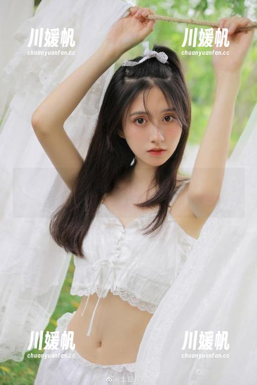 人人吃瓜网的导航器，带你领略即兴表演与烂剧的无缝链接！