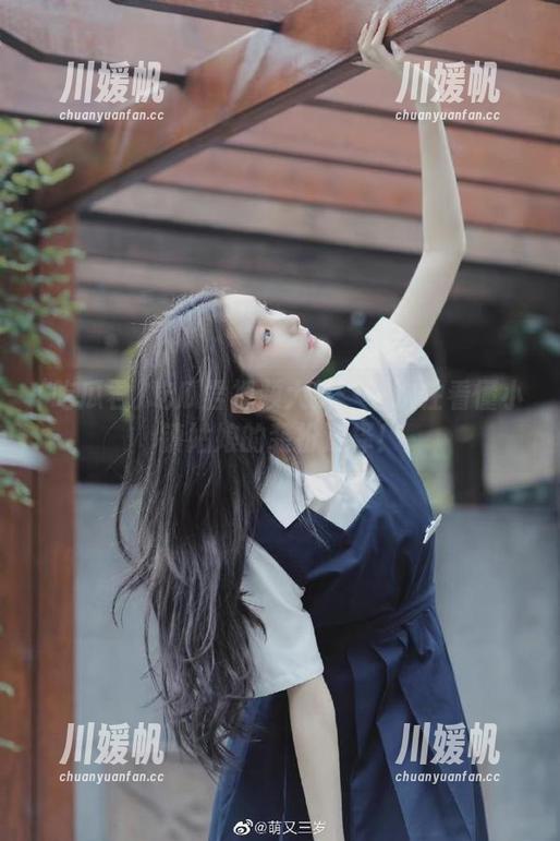 吃瓜君视频大赏：一次性看懂小镇姑娘的装扮选择！