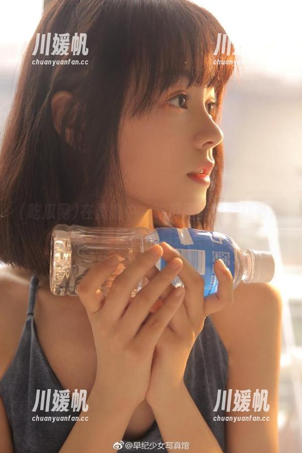 在晨曦中，吃瓜网的链接让可口的瓜与朝阳的气息完美结合！