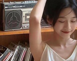 传送门里藏着不少八卦，国产吃瓜弹幕已上线！