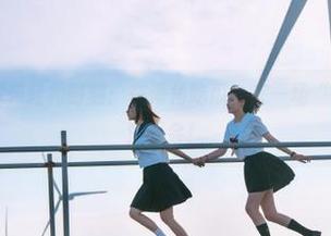 发布轻松时刻：在海角吃瓜，来一场“不在乎”的脑洞聚会！