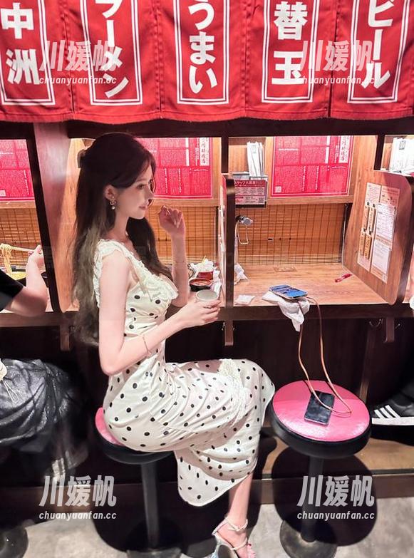 黑料社区app传送门：去吃瓜，顺便学会避雷术！